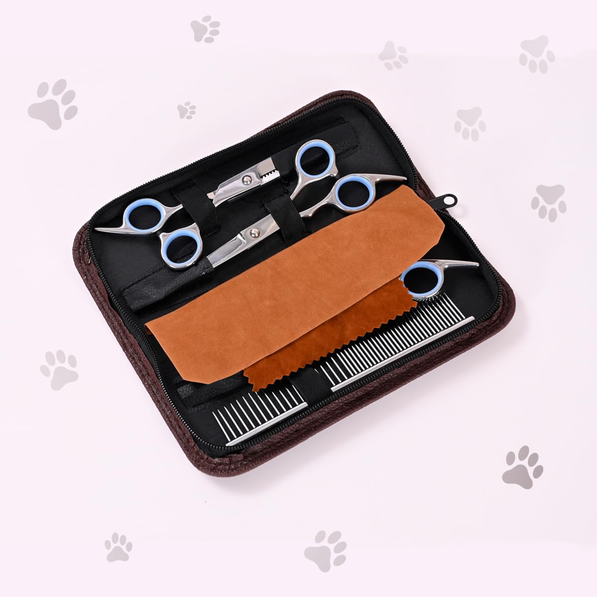 We Love Doodles stainless steel blade detail highlights sharp, durable edges.