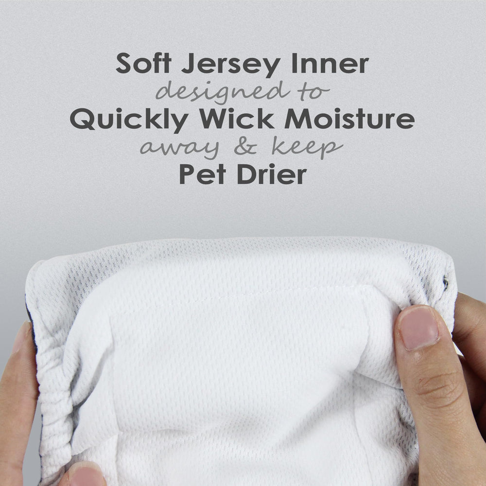 wegereeco Soft inner jersey layer keeps your dog dry during extended use.