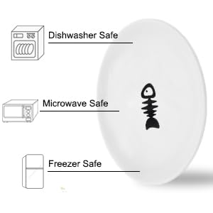 Wellbro food and water dish set for indoor cats at home.