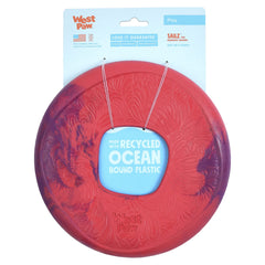 West Paw Seaflex Sailz with center grip hole aiding pickup during play