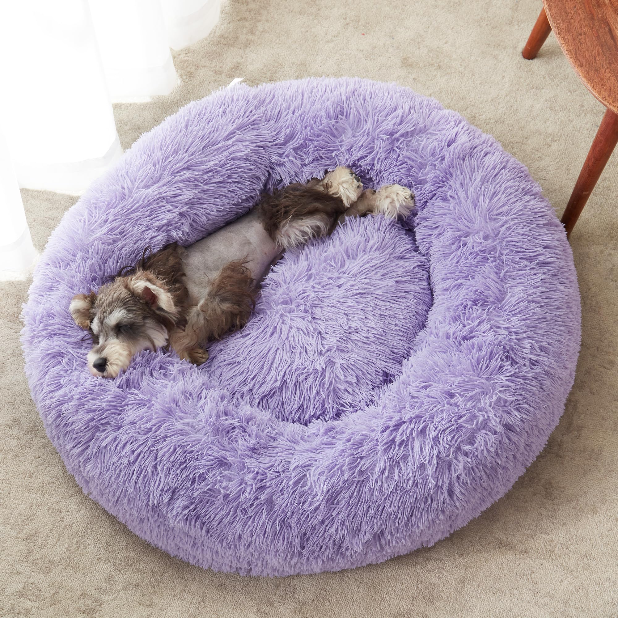 Western Home WH faux fur cover detail enhances pet comfort and warmth.