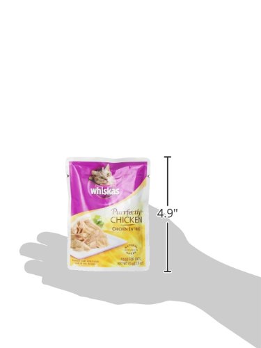 Whiskas Purrfectly Chicken shows natural juices and tender chicken pieces.