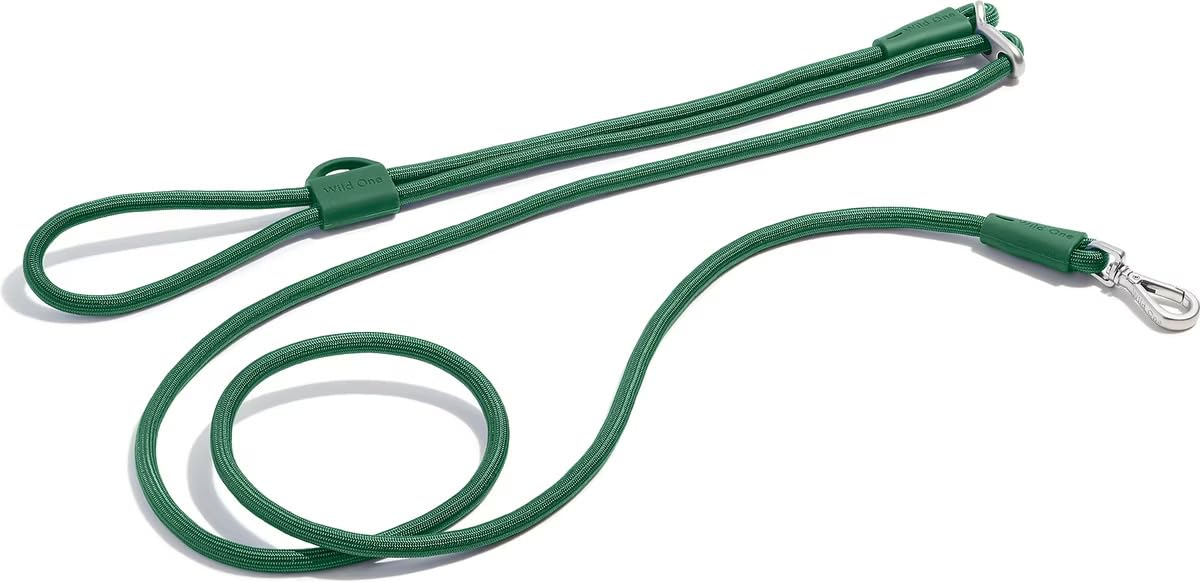 Wild One Hands-Free Rope Leash with a secure handle setup for flexible walking.