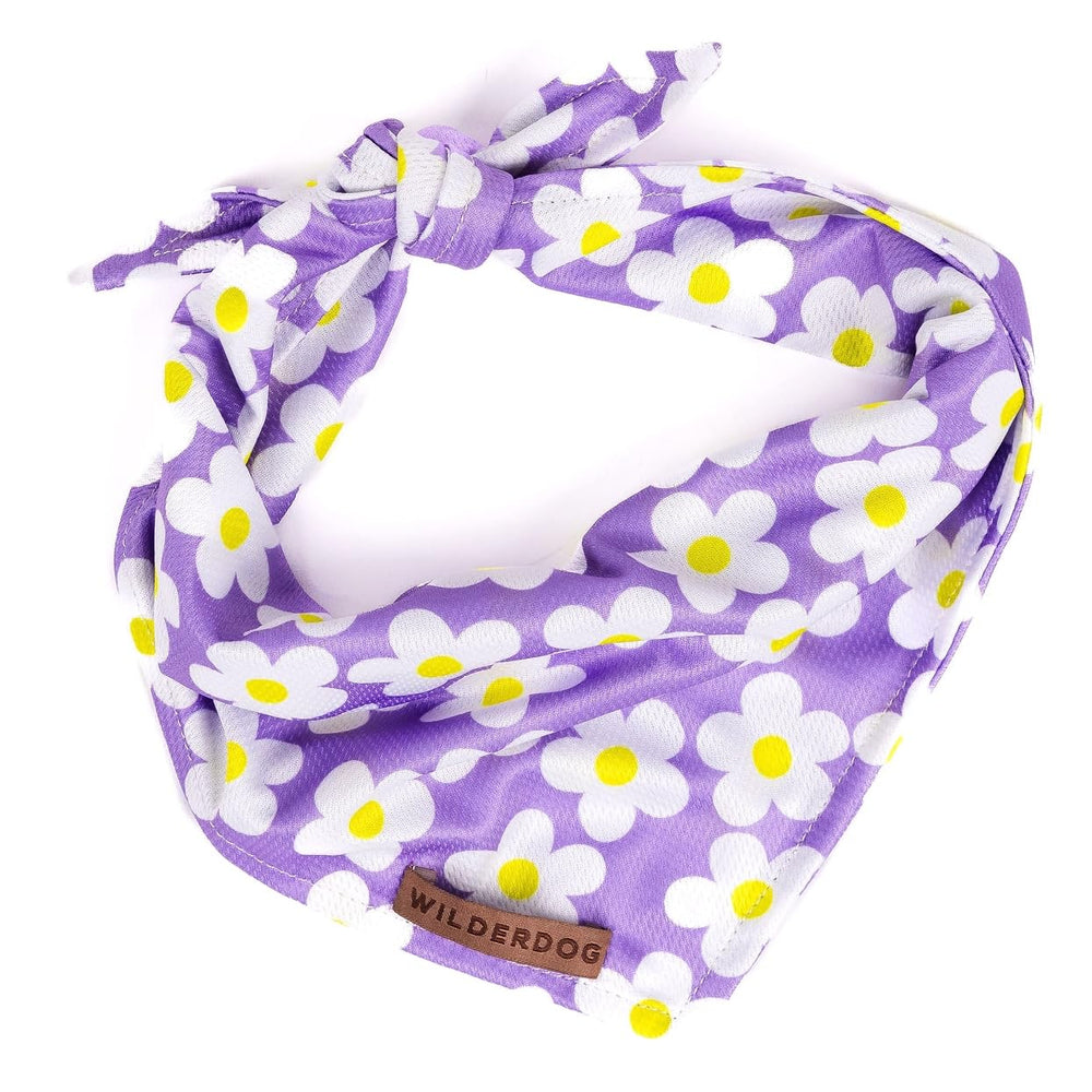 Wilderdog Daisy bandana mesh texture close-up shows breathable fabric.