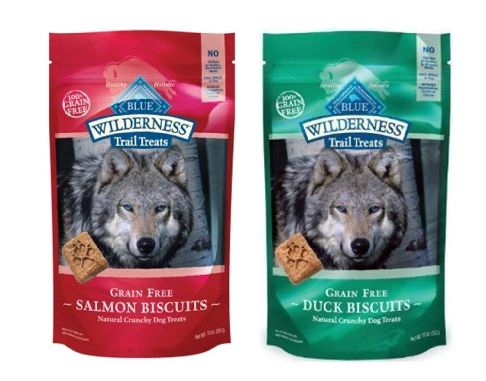 Wilderness Blue Buffalo Trail Treats duck biscuit—high-protein snack for active dogs.
