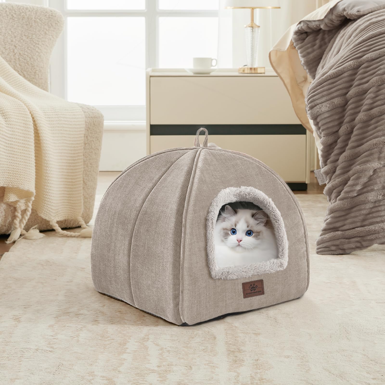 WINDRACING cat bed with removable pillow for easy cleaning