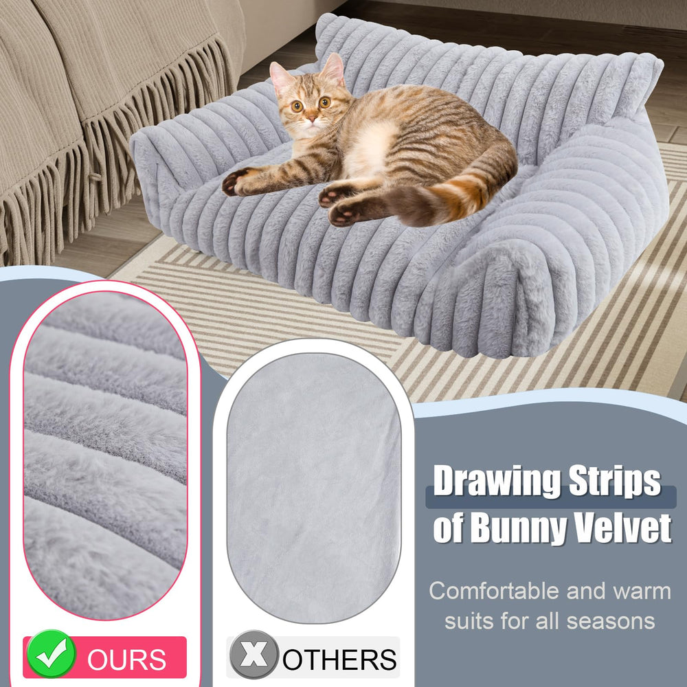 Wn's Day cat bed with non-slip bottom stays put on smooth floors.