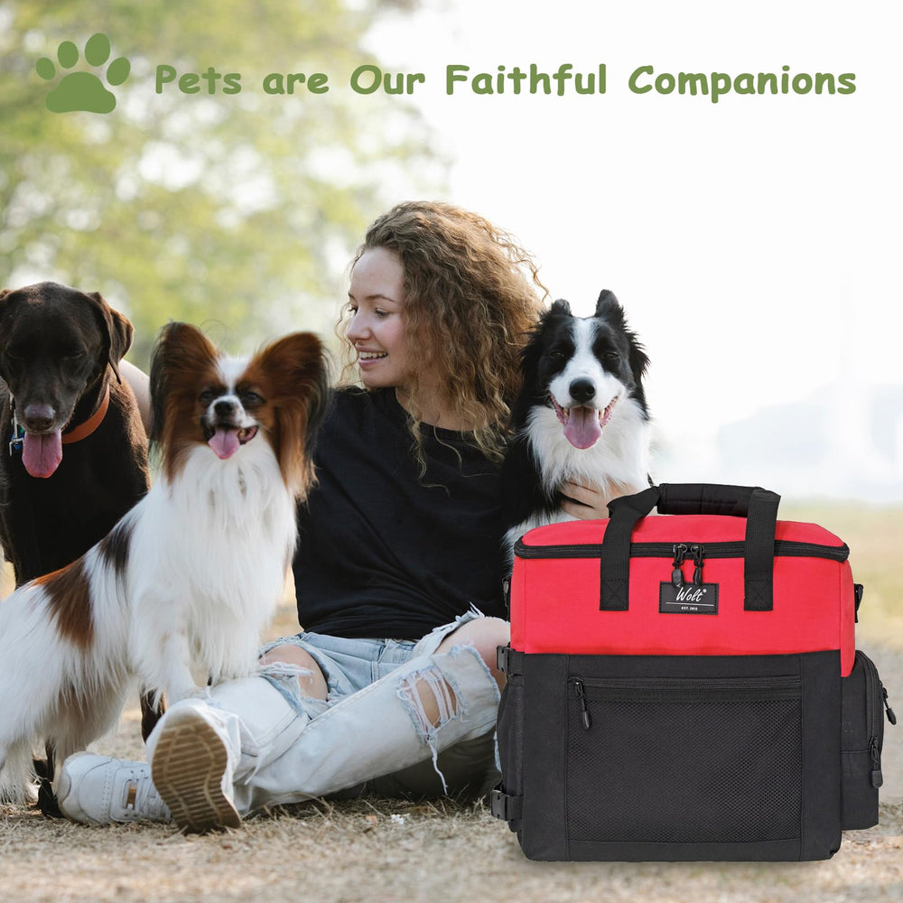 Adjustable strap and handle on the WOLT dog travel bag for versatile carry