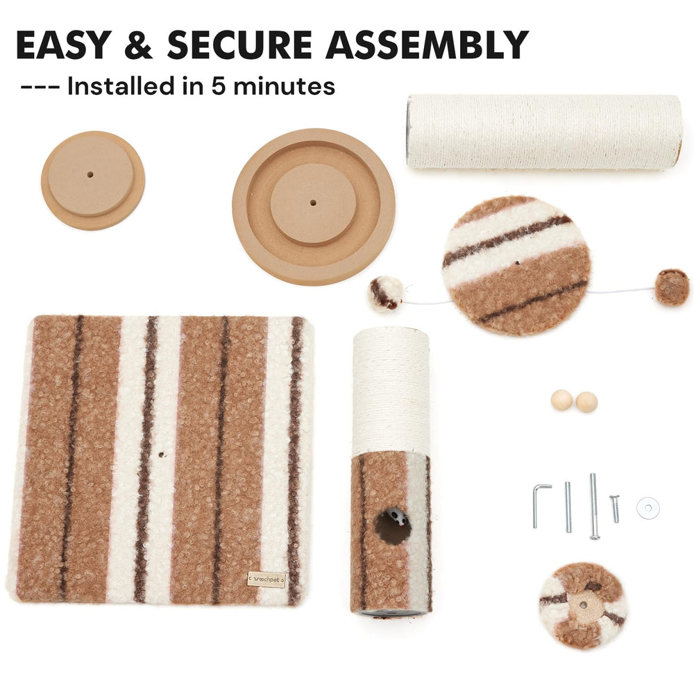 Woochpet suitable for large and small cats with flexible sizing.