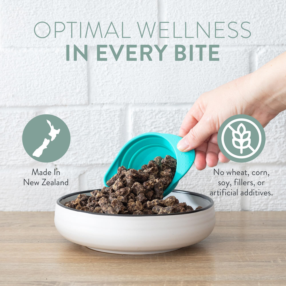 Back-of-pack view highlighting clean ingredients and no artificial additives.