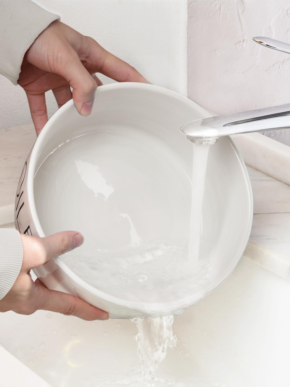 WoofinPets bowl features handwritten pattern for stylish decor