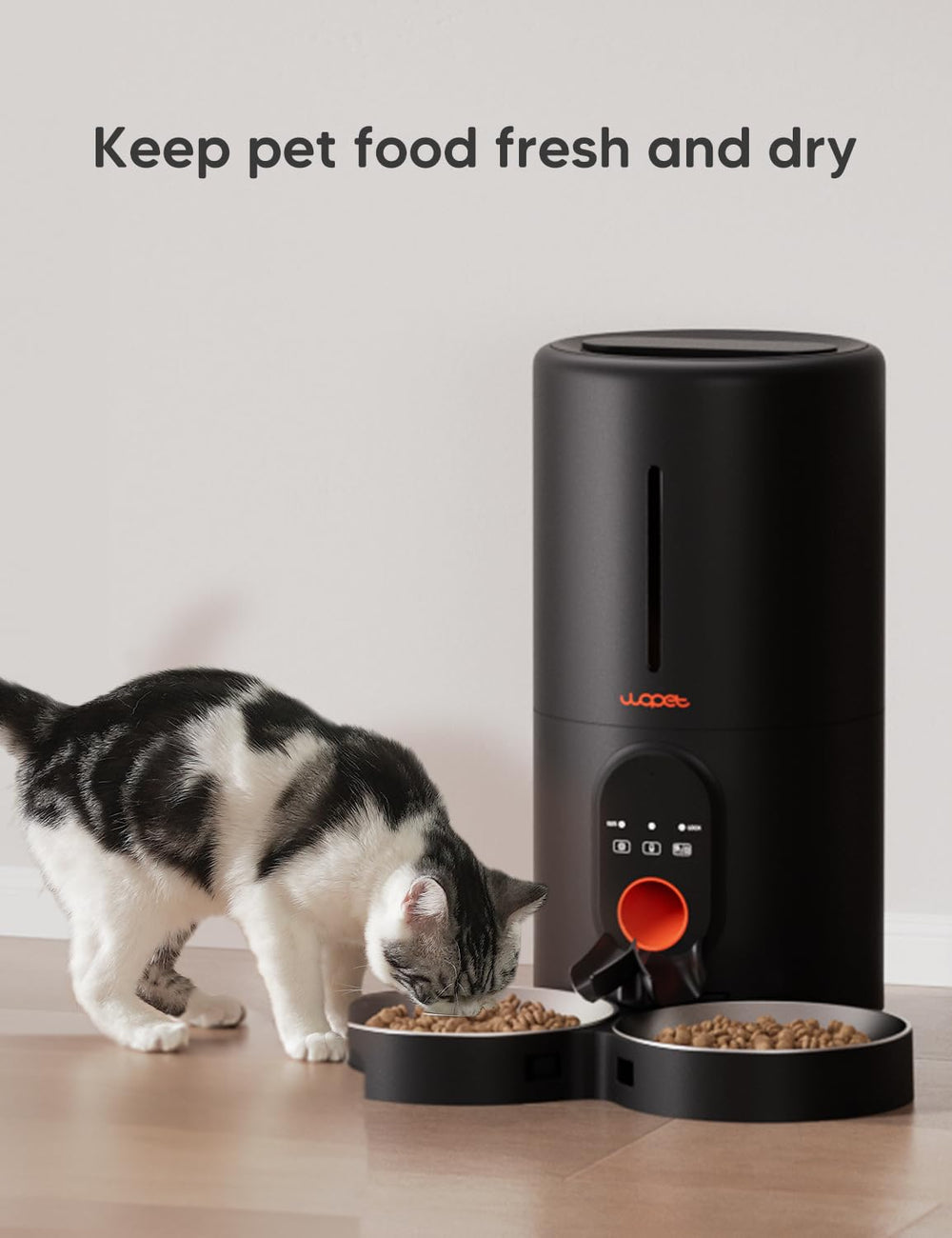 WOPET desiccant bag prevents moisture, helping kibble stay dry during storage.