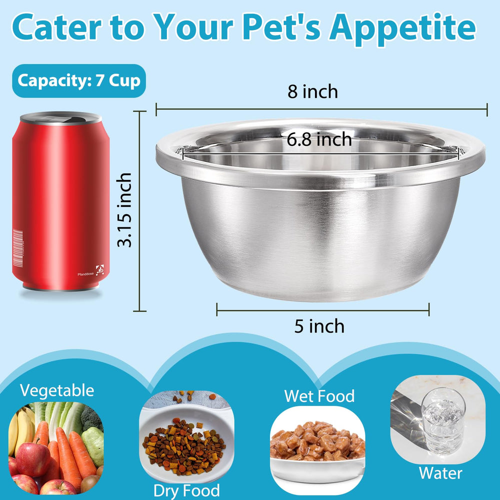 WRINGKIT 7-cup capacity bowls keep meals and water convenient.