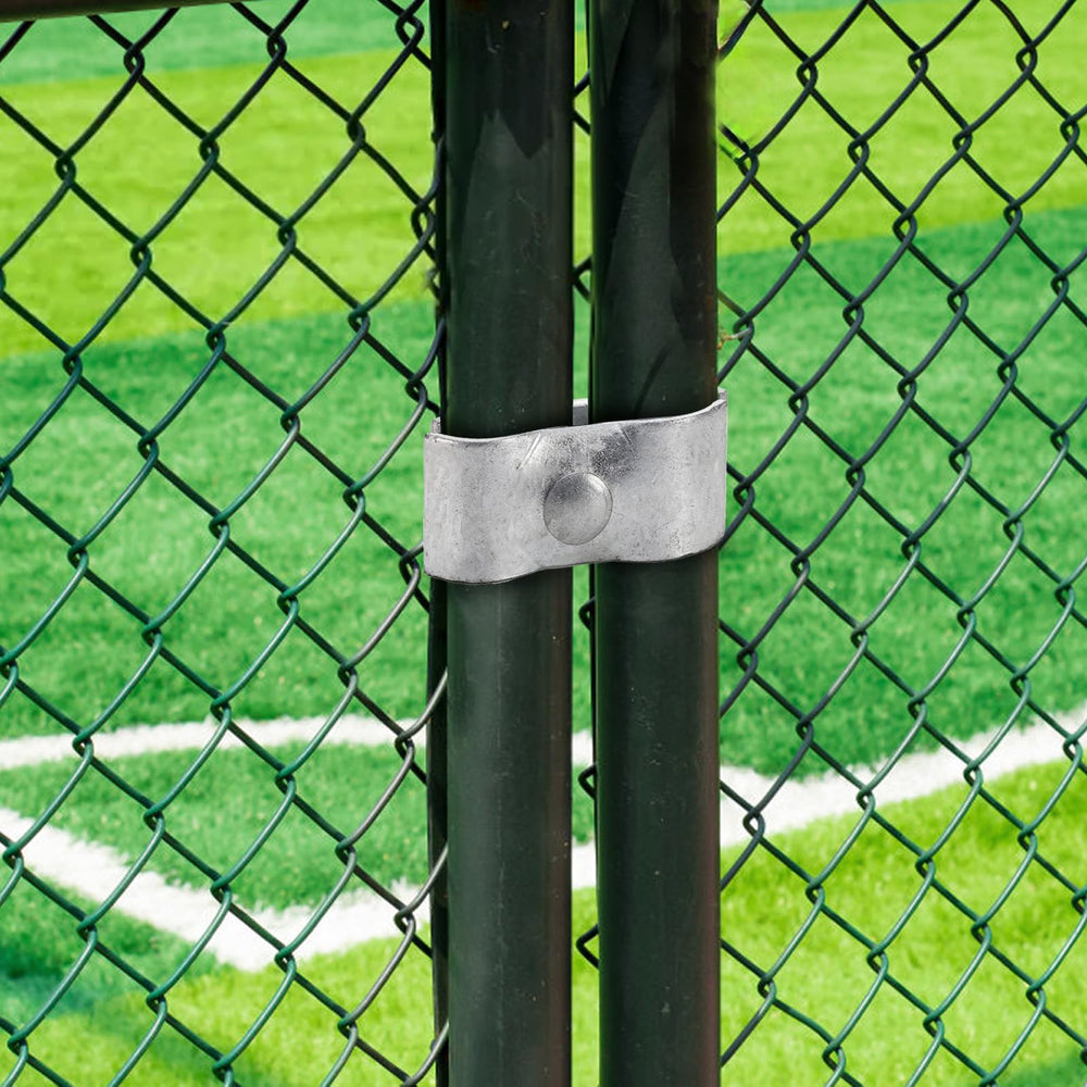 WRINGKIT durable metal construction supports kennels and cages for long-lasting use.