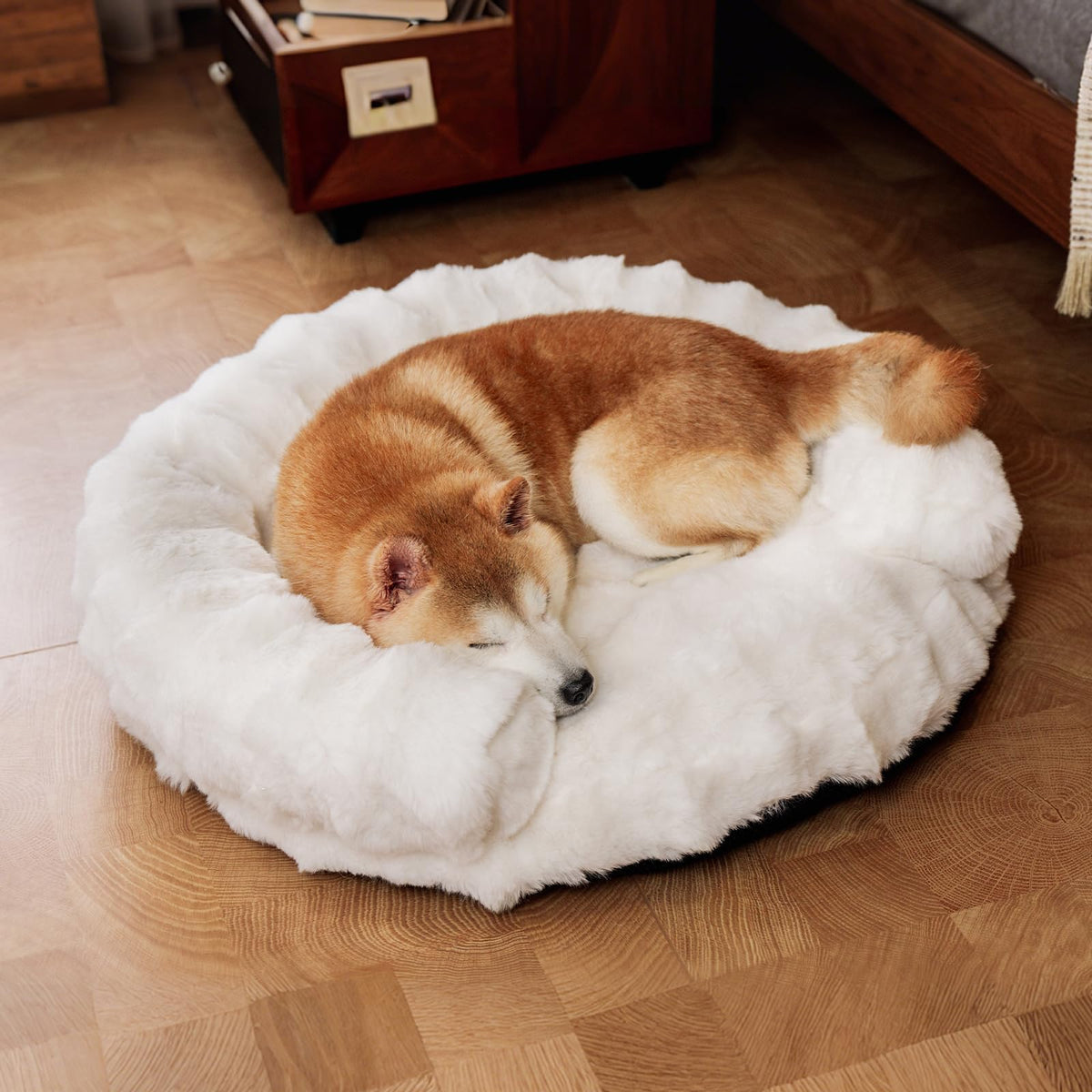 Xavaro round plush dog bed nest with anxiety relief