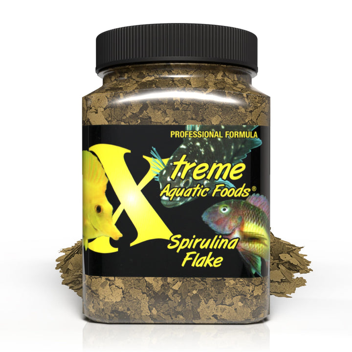 Xtreme Spirulina Flakes packaging highlights USA farm-grown nutrition for herbivorous fish.