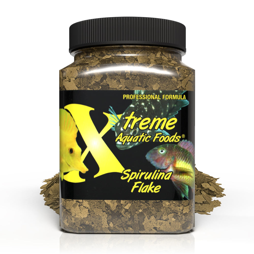 Xtreme Spirulina Flakes packaging highlights USA farm-grown nutrition for herbivorous fish.
