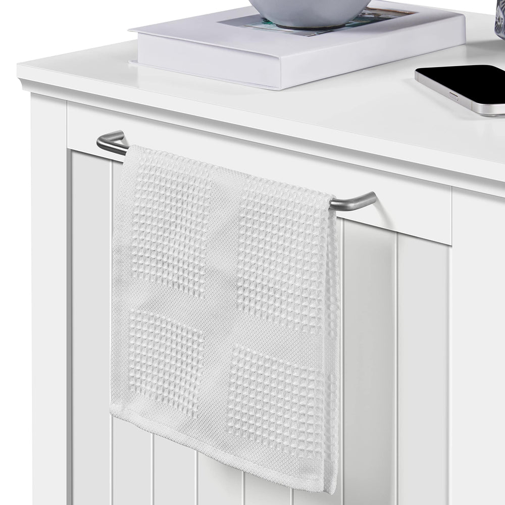 Yaheetech cat litter box enclosure back-venting promotes airflow and odor management.