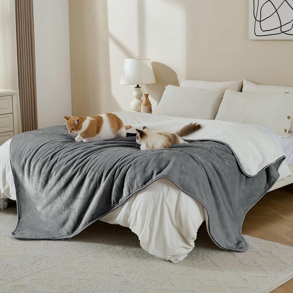 Yaning double-sided sherpa fleece for warmth and softness on furniture.