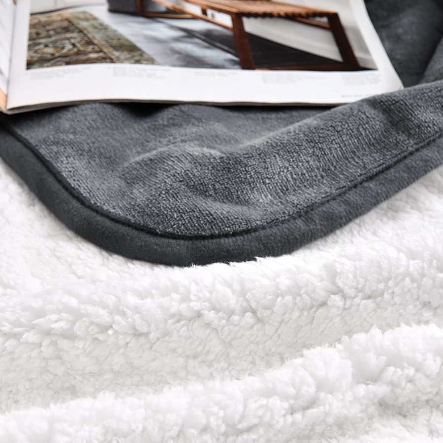 Yaning Easy-care blanket is machine washable for busy homes