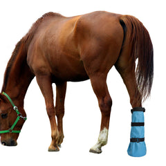 yeezo hoof soaking bag open top view highlights lightweight, collapsible design.