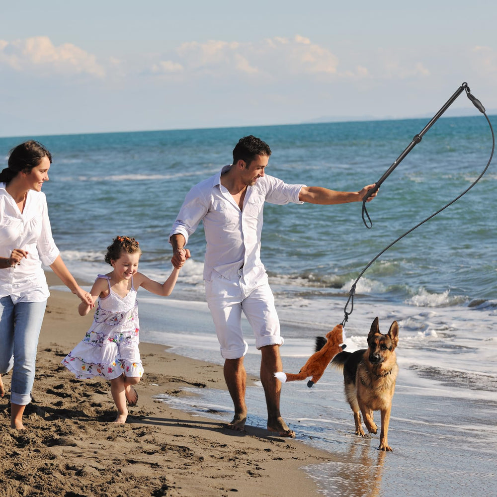 YILAKO Flirt Pole is ideal for outdoor adventures with easy transport.