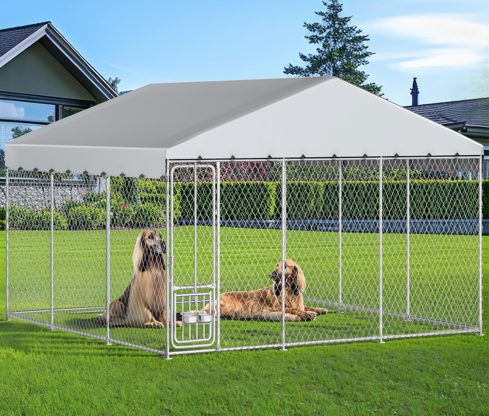 Two size options in the YITAHOME kennel to fit different yards