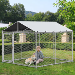 YITAHOME outdoor dog enclosure with roof provides weather protection for safe yard play.
