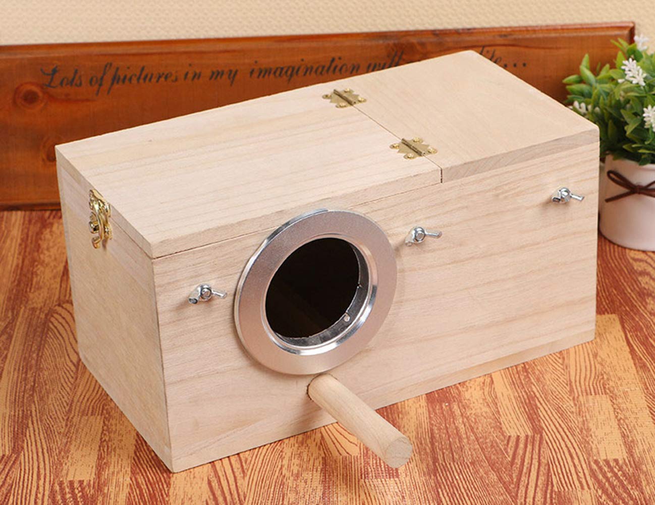 Easy cleaning design of the YJJKJ parakeet nest box after use