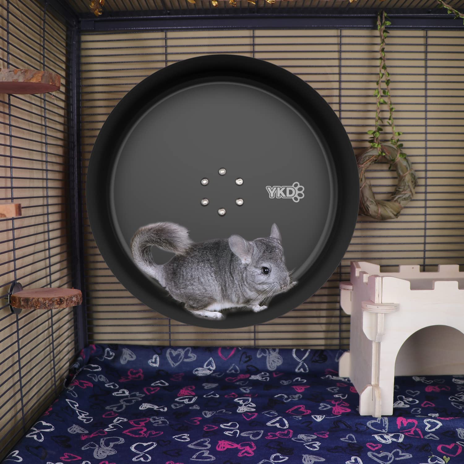 YKD 15-Inch Silent Chinchillas Wheel in-use, showing calm nights and active small pets.
