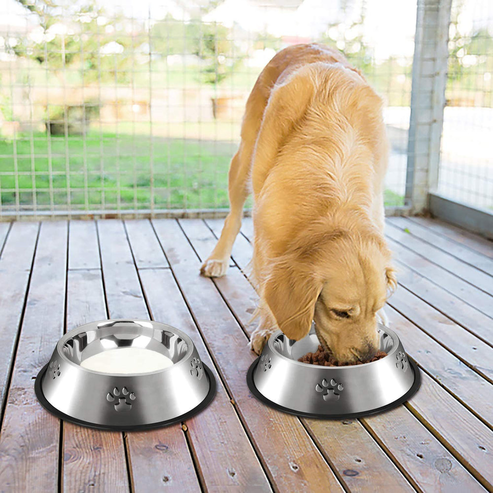 YUDANSI xl51oz bowl with rubber base keeps feeding area tidy.
