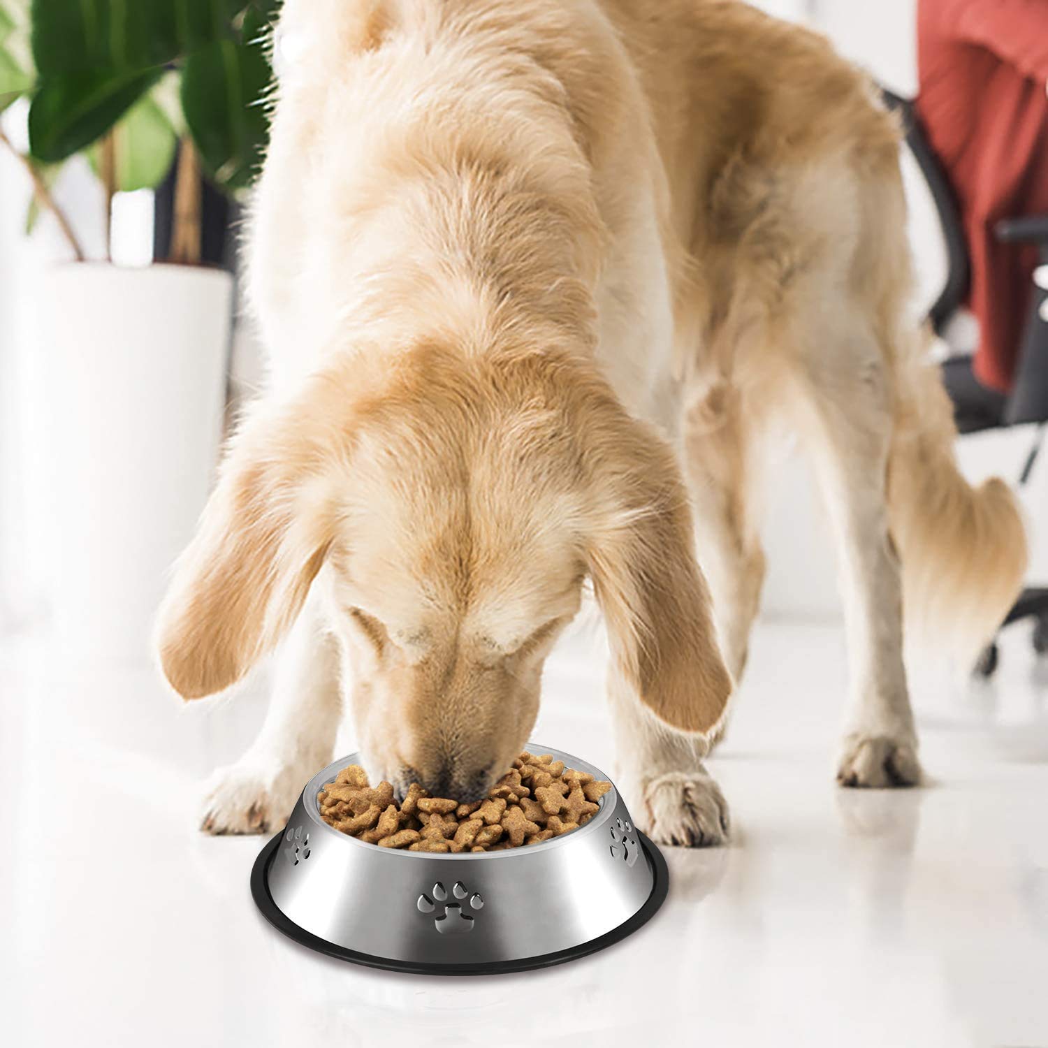 YUDANSI two-stackable bowls set saves space and offers flexible serving.