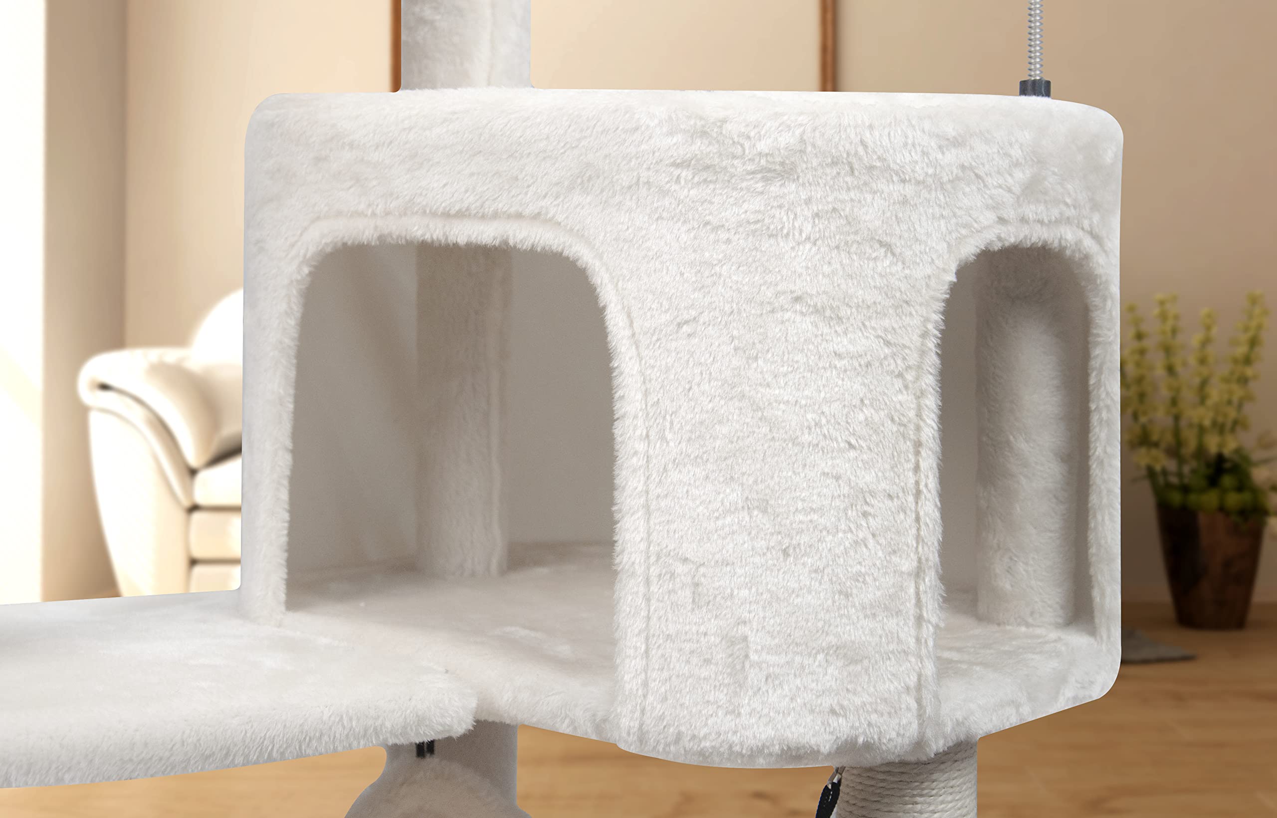 YUNIQUE hanging bed provides relaxing naps and easy washing.