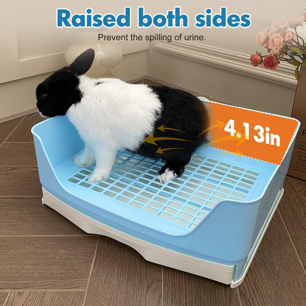 Yuoaes corner-litter-box design fits compact cages.