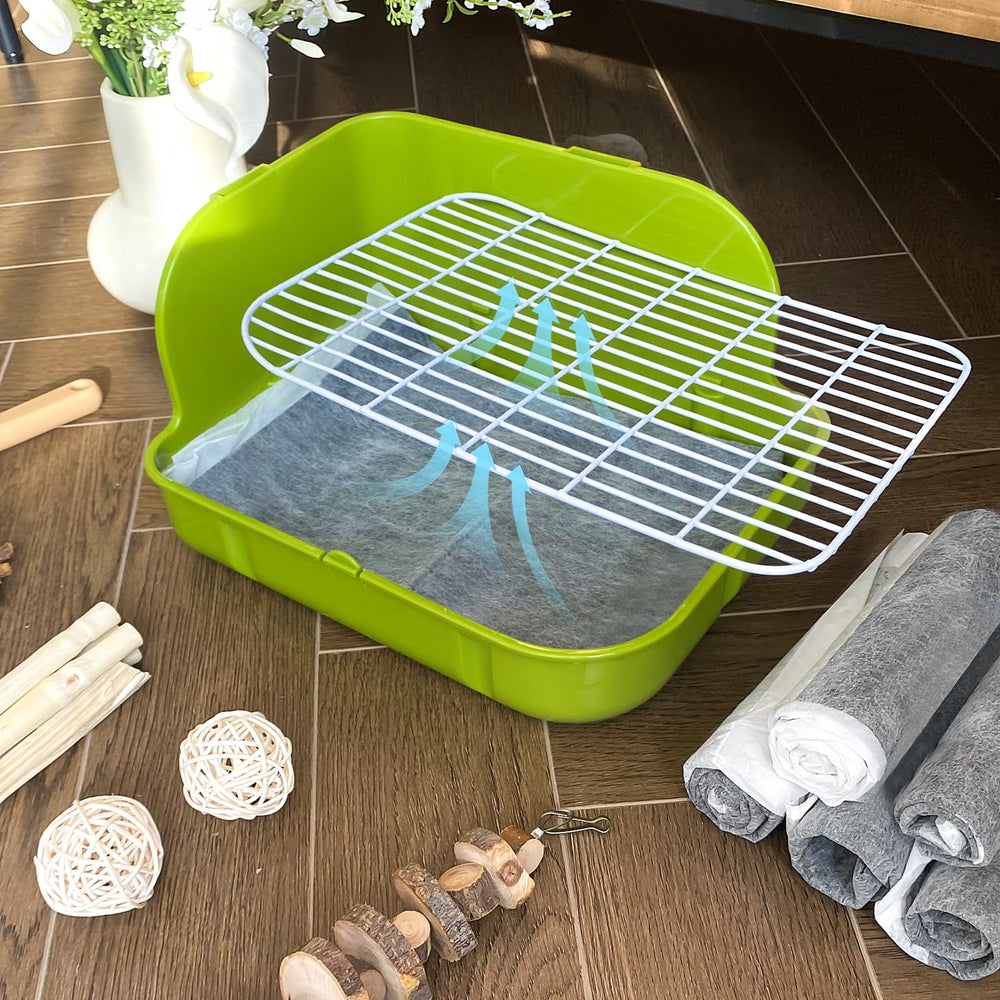 Yuoaes high-sided litter box keeps mess contained.