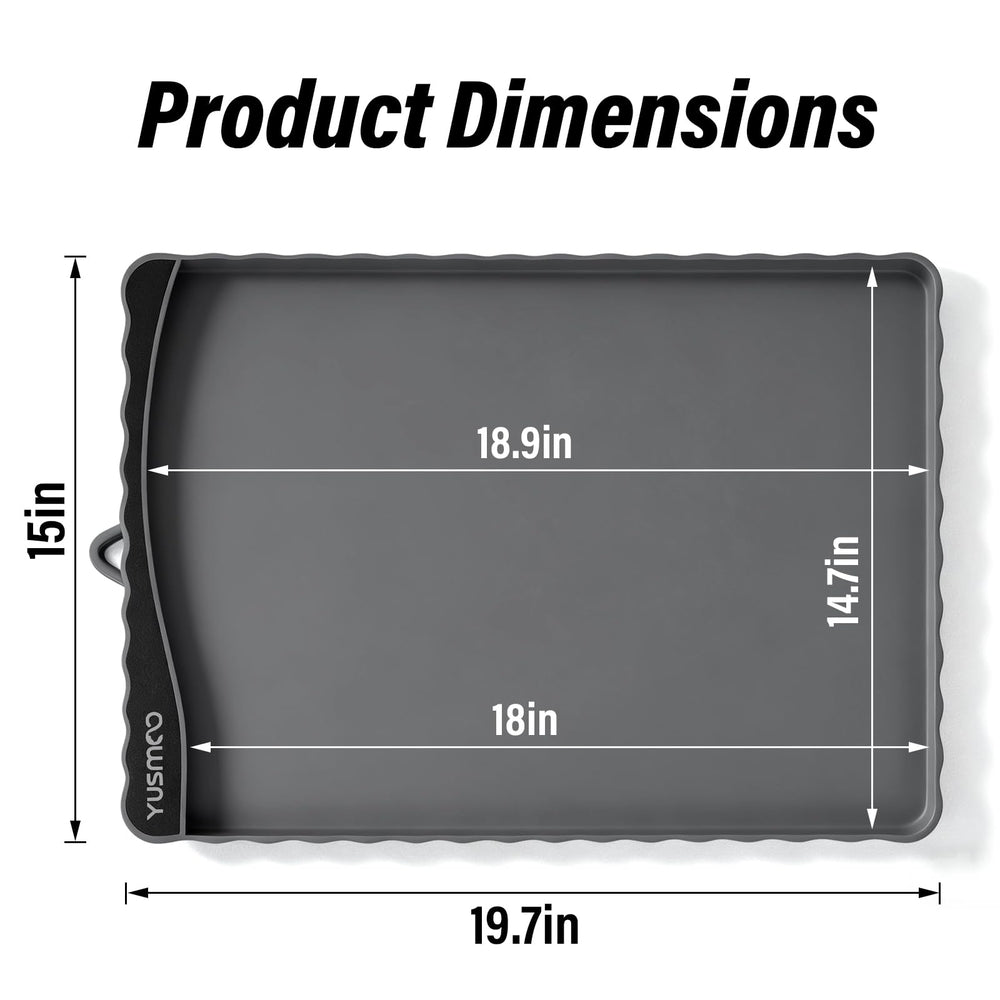 YUSMOO waterproof silicone mat is easy to wipe clean after meals.
