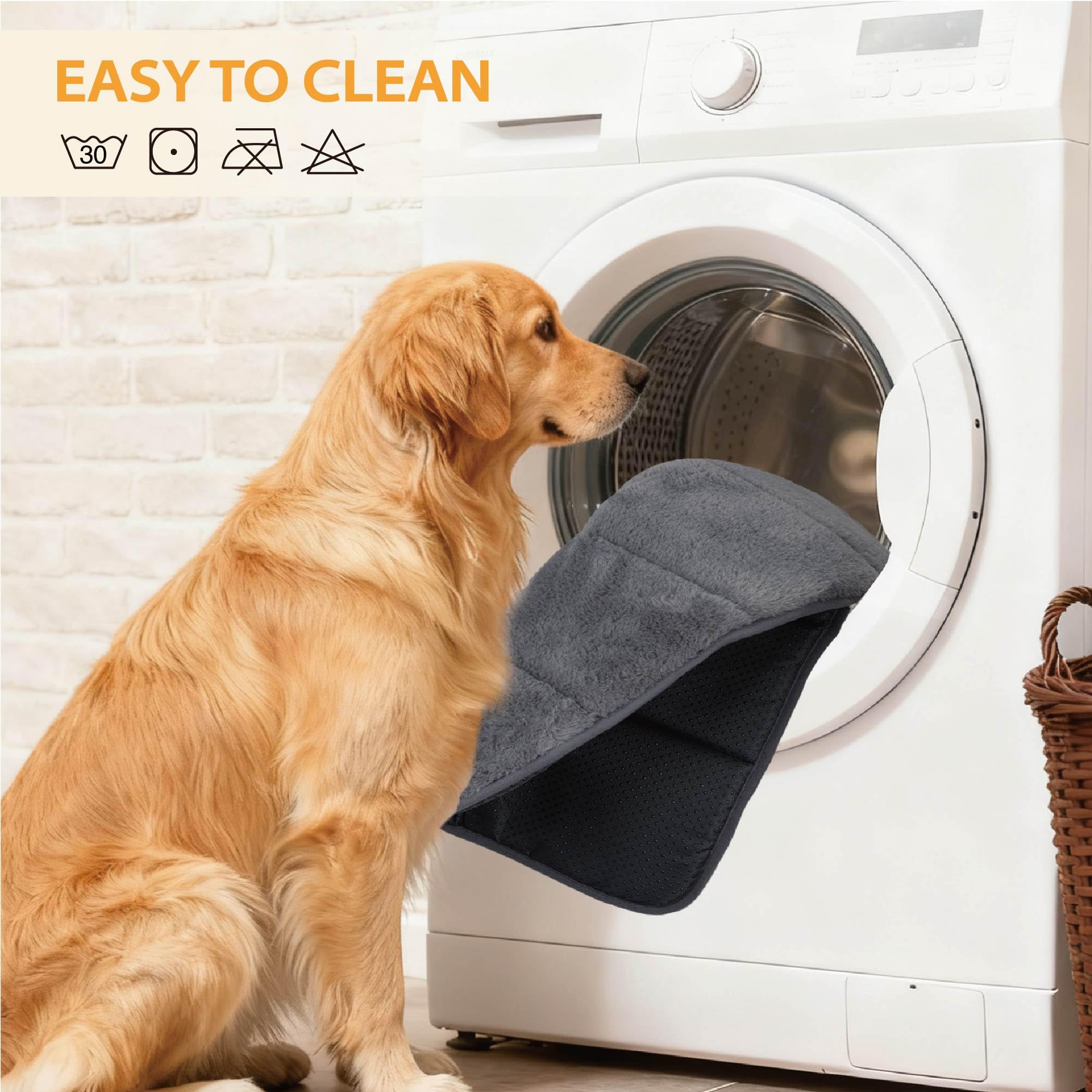 ZAKAPAWS non-slip bottom keeps the bed in place during travel