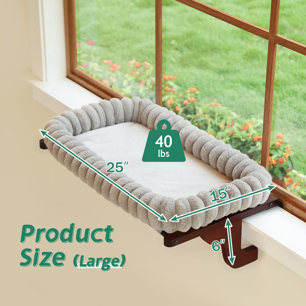Zakkart SnugCloud large-cat use shows spacious bed for bigger feline friends