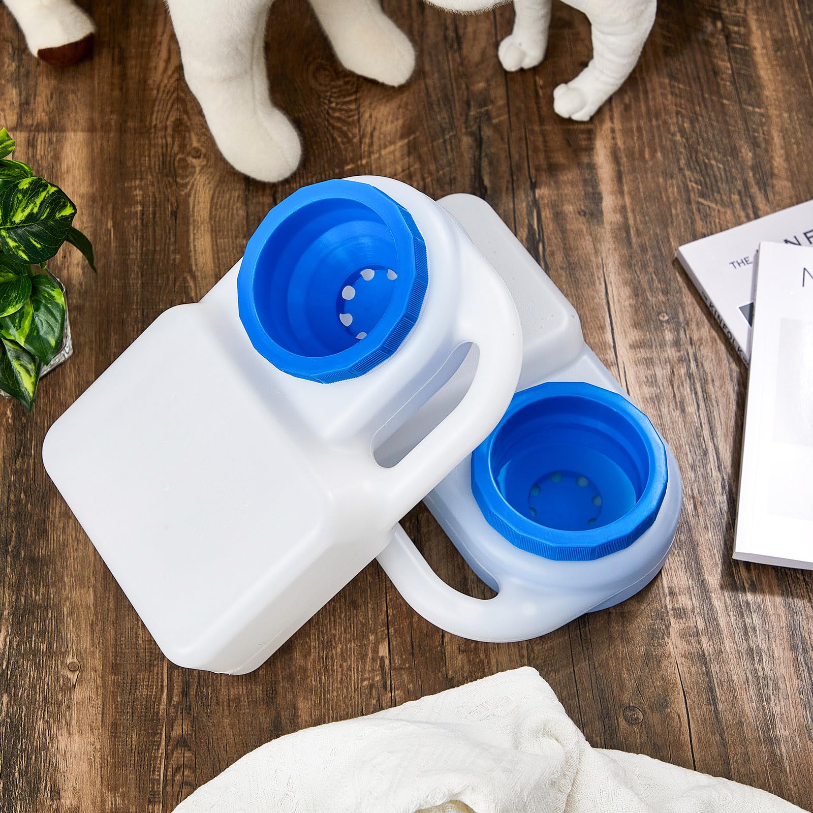 Ziliny spill proof dog water bowl for mess free outdoor use.