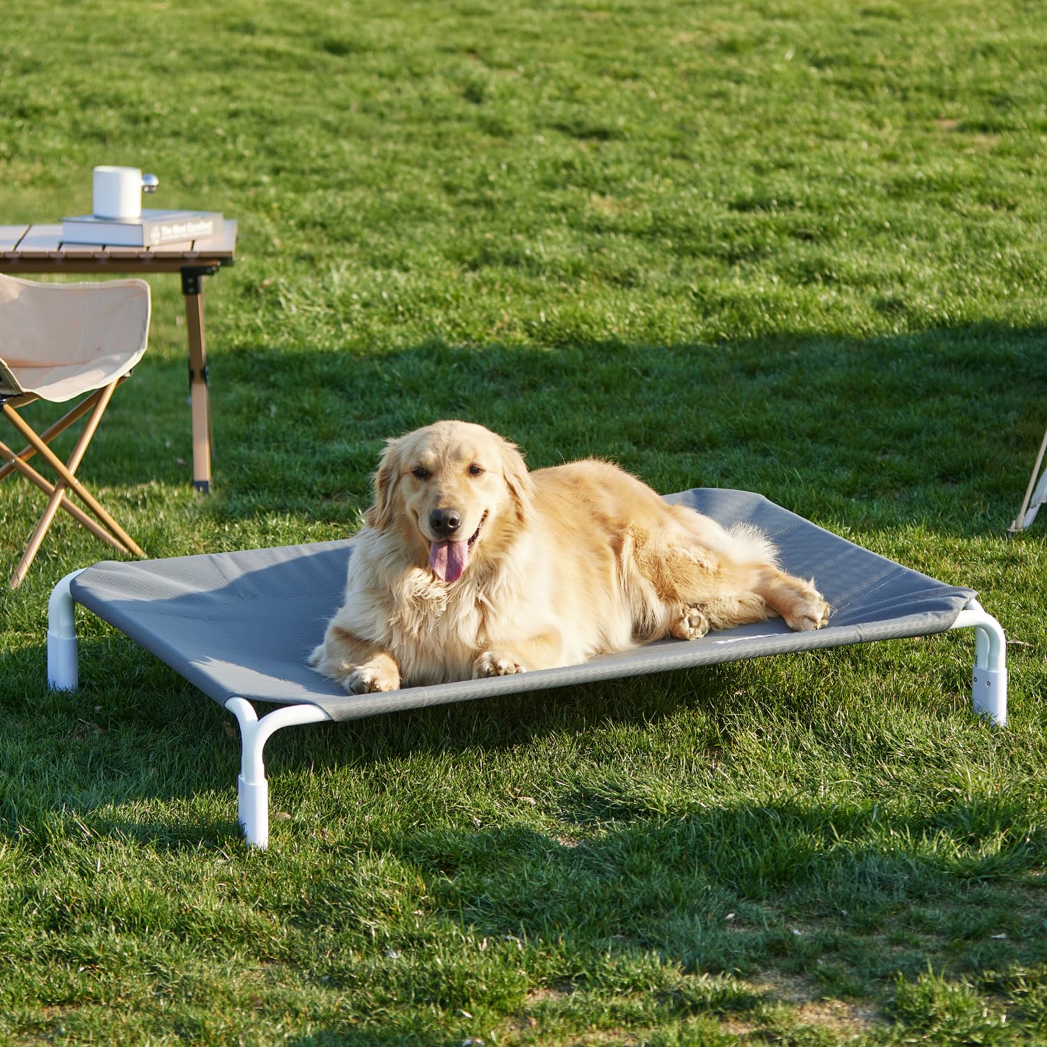 ZOMISIA 43x30 inch bed footprint suits large dogs for outdoor lounging