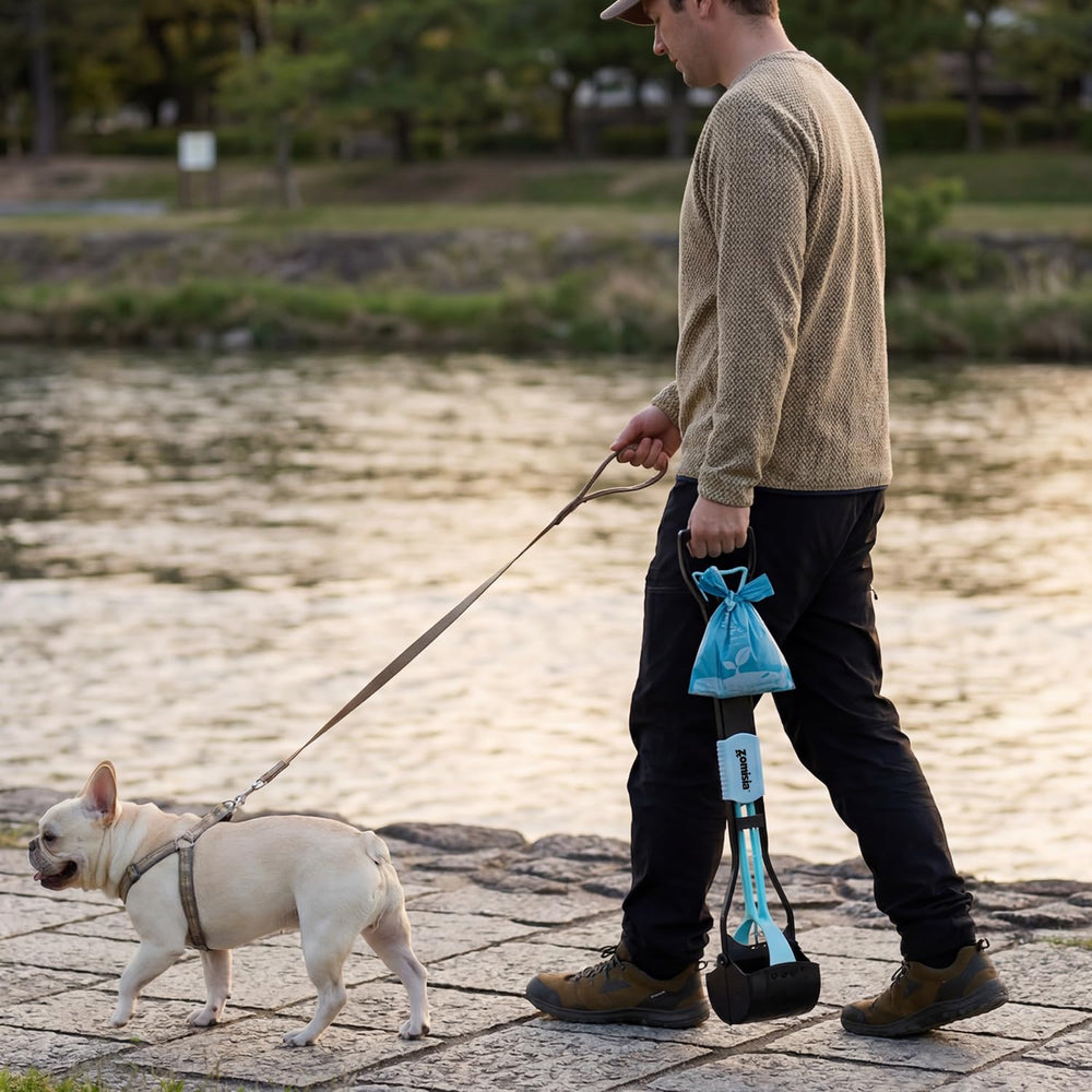 ZOMISIA includes 30 bags for convenient yard waste management.
