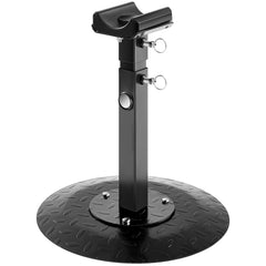 Zonon farrier stand with height-adjustable design supports safe hoof trimming sessions.