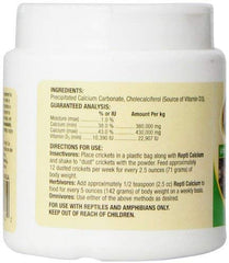 Zoo Med Repti Calcium D3 powder close-up shows fine texture aiding mixing.
