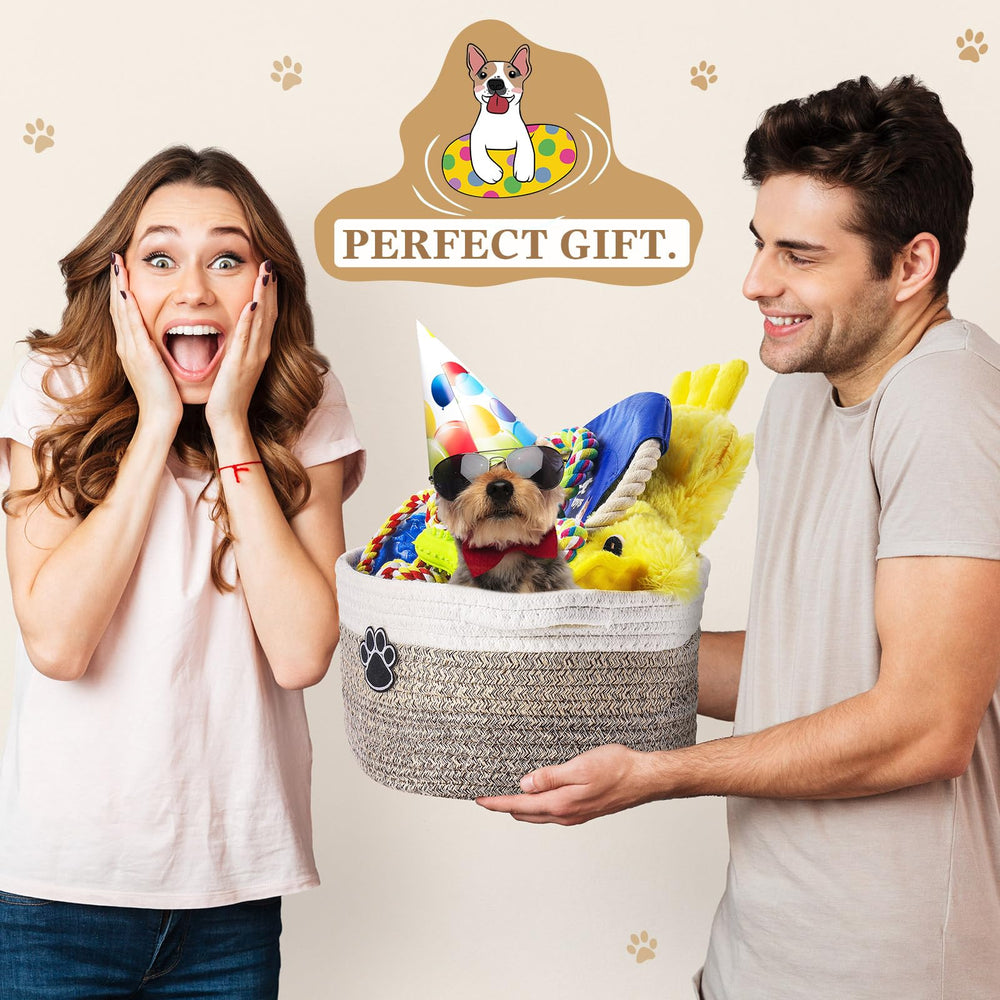 Zopeal carrot toy provides playful teething relief during supervised sessions.